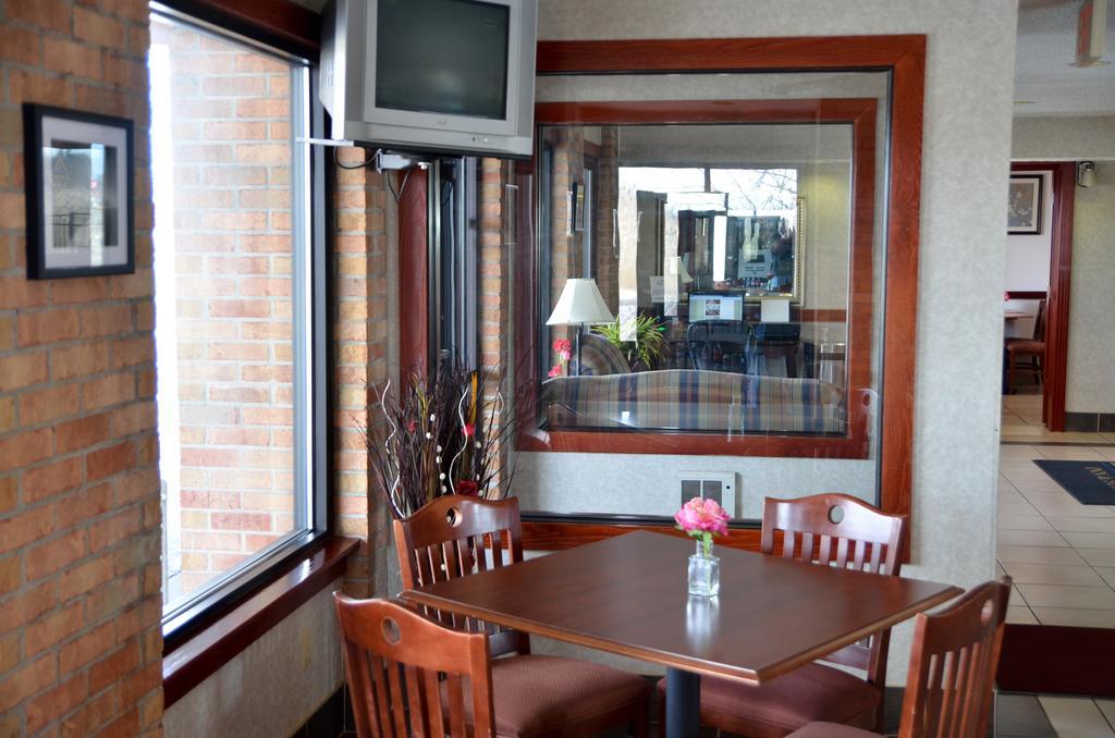 Baymont By Wyndham Port Huron Εξωτερικό φωτογραφία