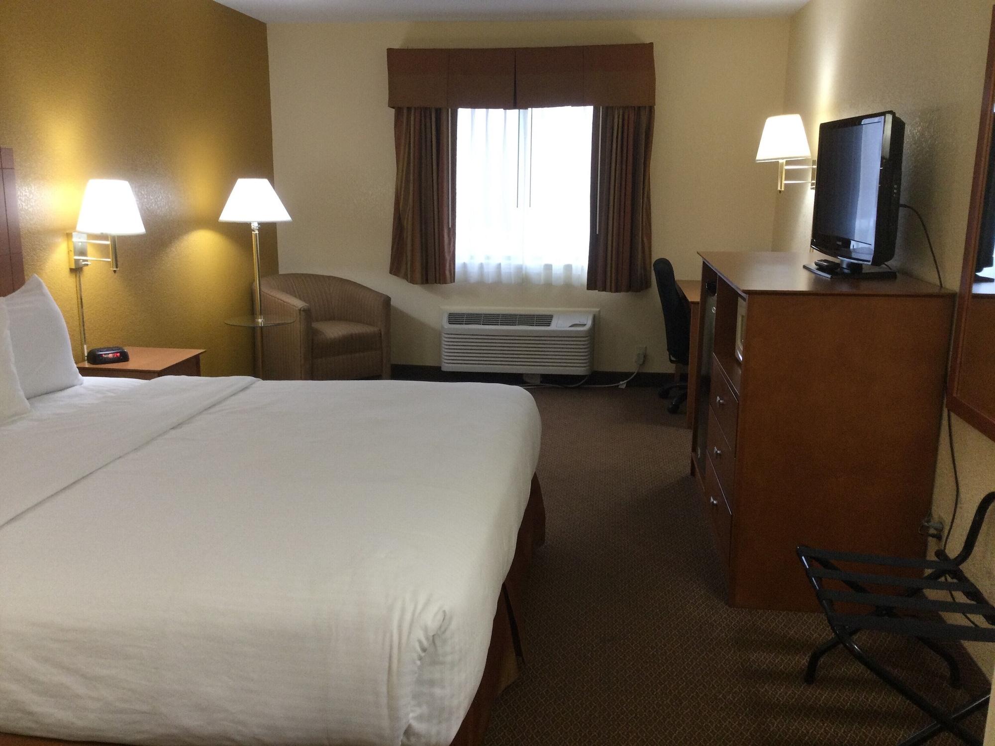 Baymont By Wyndham Port Huron Εξωτερικό φωτογραφία