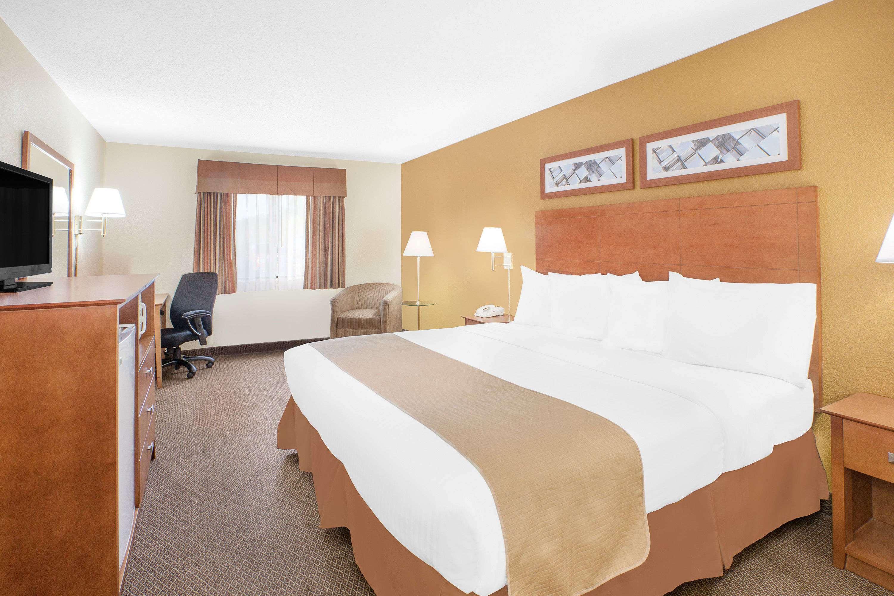 Baymont By Wyndham Port Huron Εξωτερικό φωτογραφία